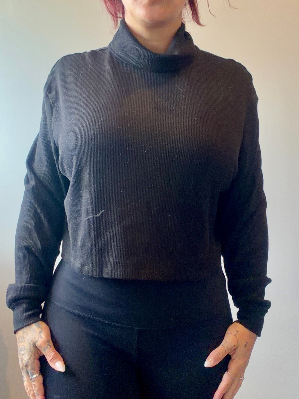 Essentials Womens Medium Black Solid Black Turtleneck Sweater Long Sleeve